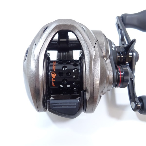 １７スコーピオンＢＦＳ ＸＧ 右